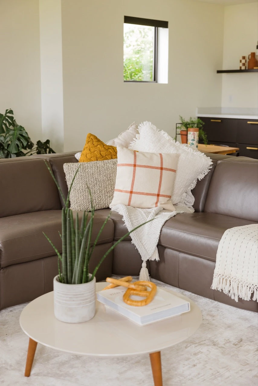 The Walker Flannel Pillow - Image 2