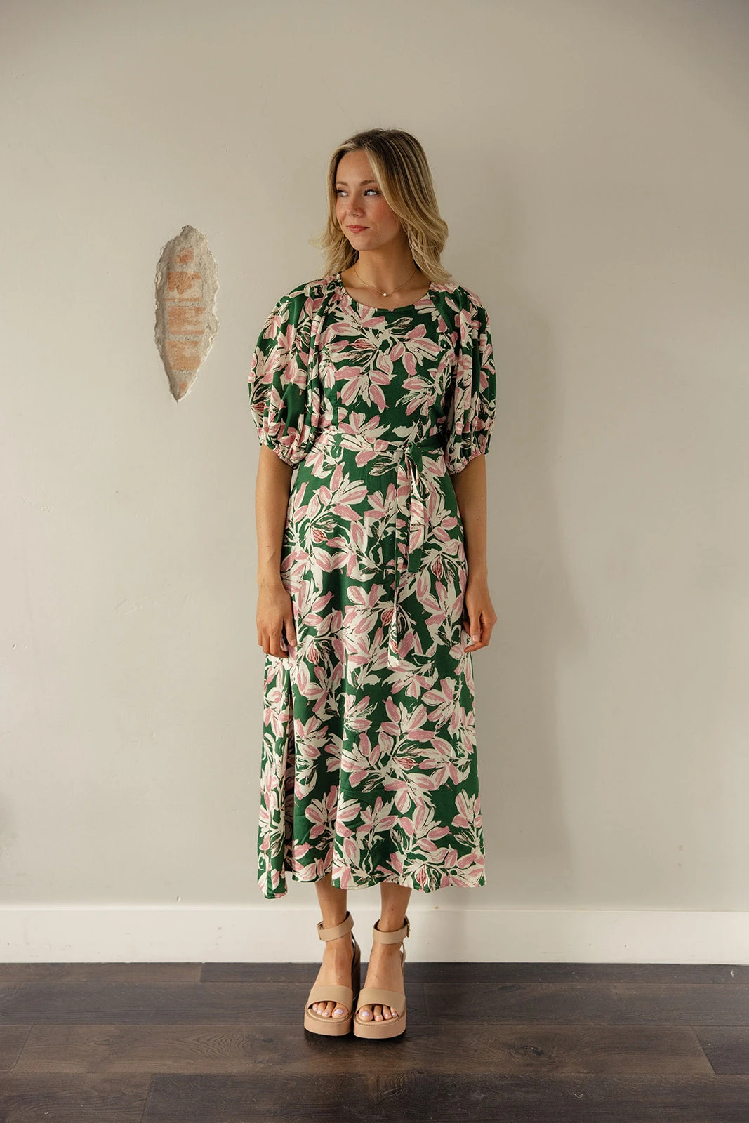 Darby Floral Puff Sleeve Midi - Image 3