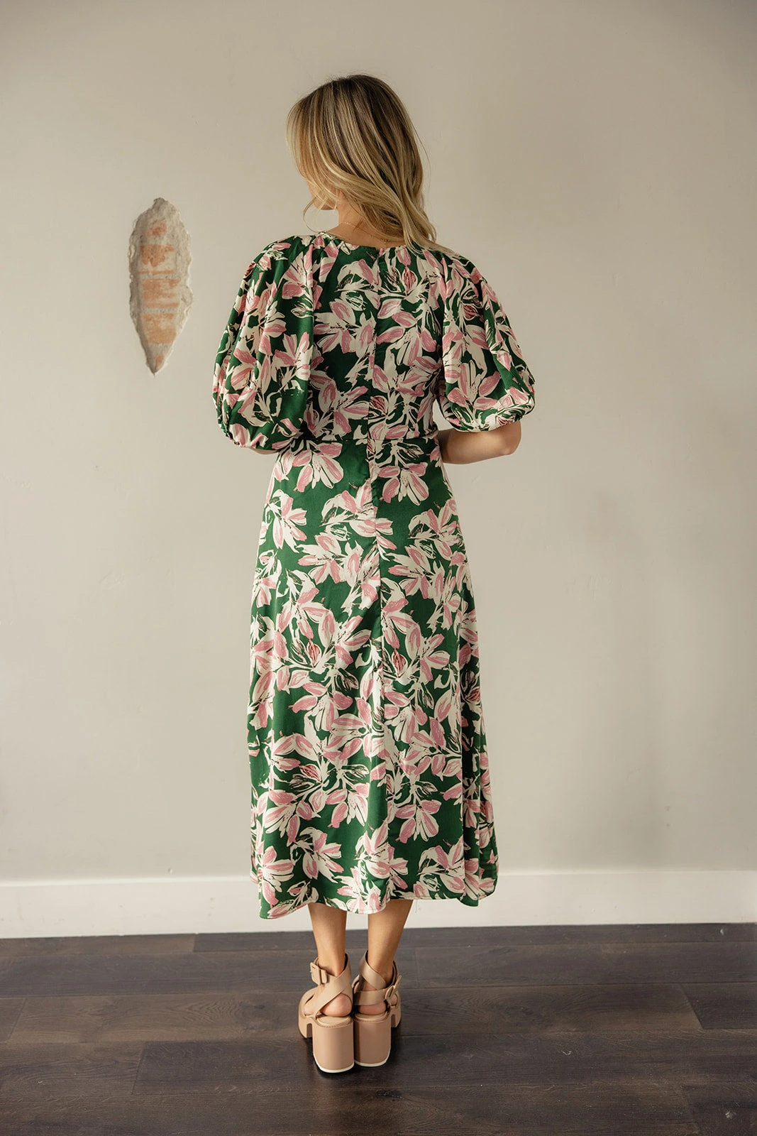Darby Floral Puff Sleeve Midi - Image 4