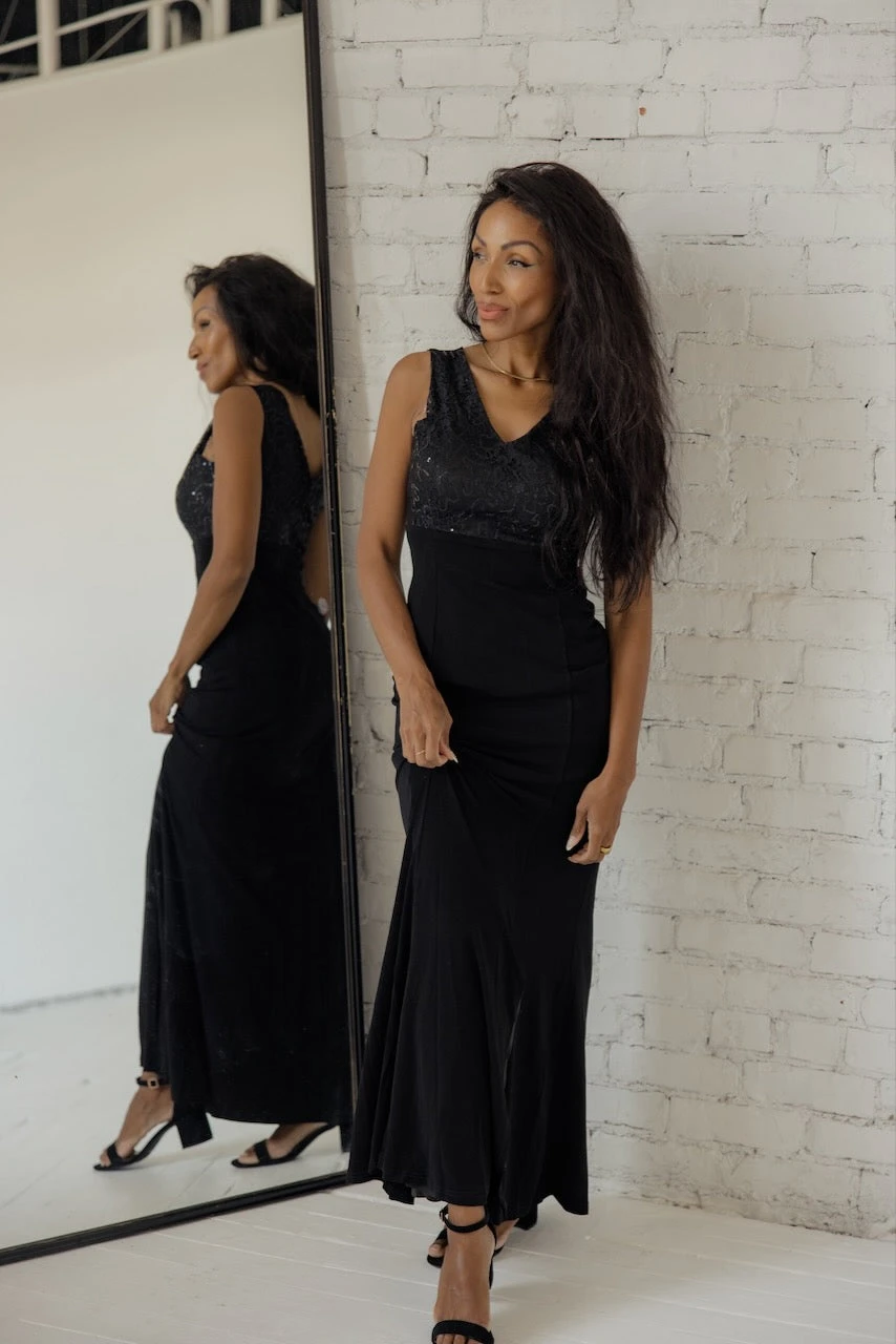 SALT Gala Timeless Sequin Detail Dress - Image 7