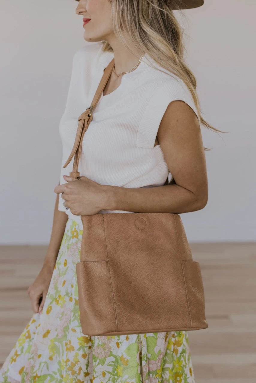 Kayleigh Side Pocket Bucket Bag - Image 15