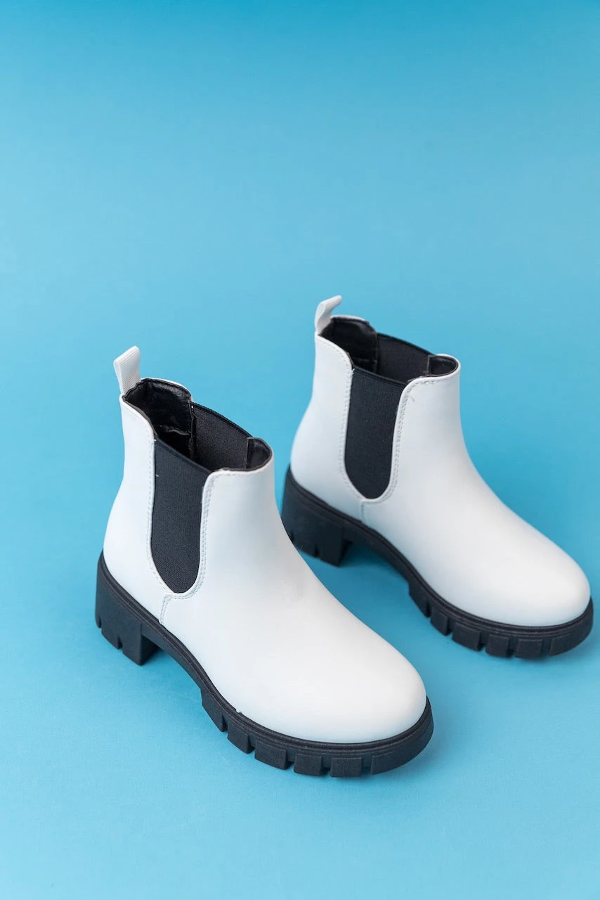 Madi Chelsea Boot - Image 3